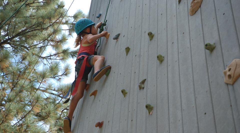 challenge course activities at walton's grizzly lodge